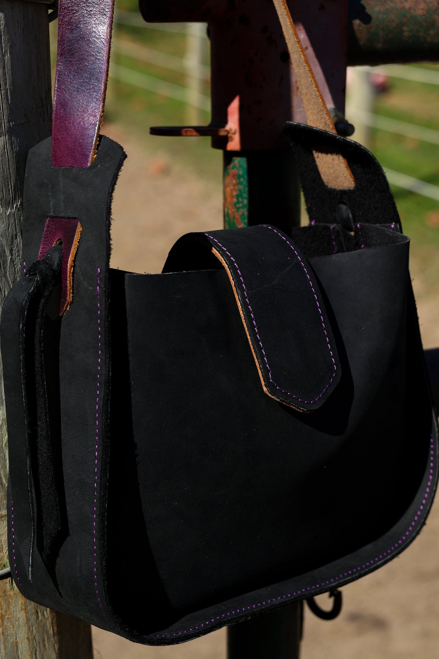 Black Stirrup Bag