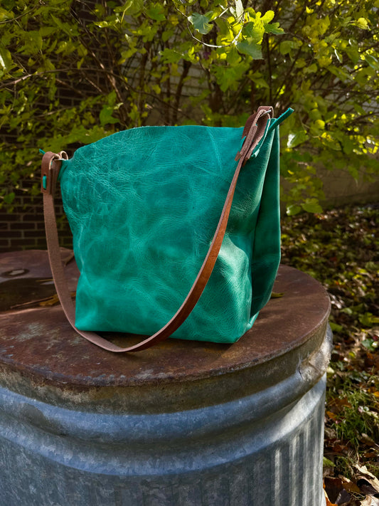 Bright Turquoise Daytrip